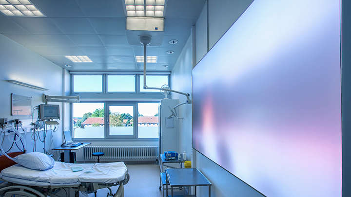 LED-belysning på fødestue