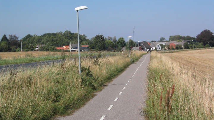 Cykelsti med LED-belysning