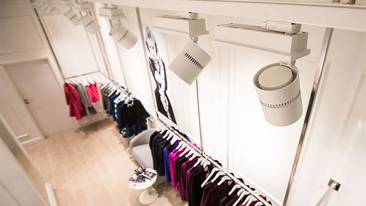 Philips-belysningen oplyser effektfuldt Bizuu-butikkerne