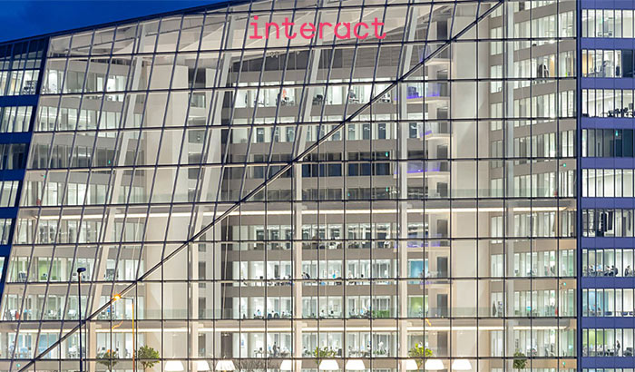 Facade af kontorbygningen The Edge i Amsterdam